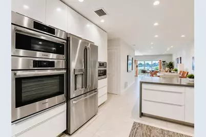 725 N Riverside Drive #105, Pompano Beach, FL 33062 - Photo 9