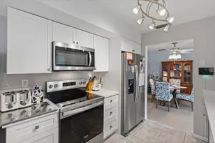 2780 NW 26th Ave, Oakland Park, FL 33311 - Photo 7