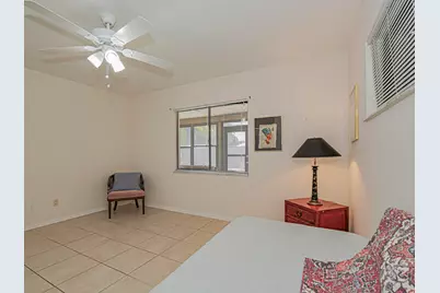660 26th Court, Vero Beach, FL 32962 - Photo 9