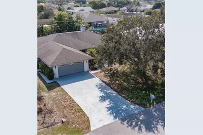 242 SE Duval Avenue SE, Port Saint Lucie, FL 34983 - Photo 9