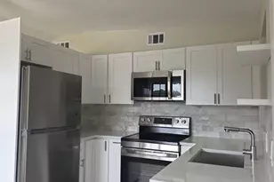 5536 Purdy Ln, West Palm Beach, FL 33415 - Photo 9