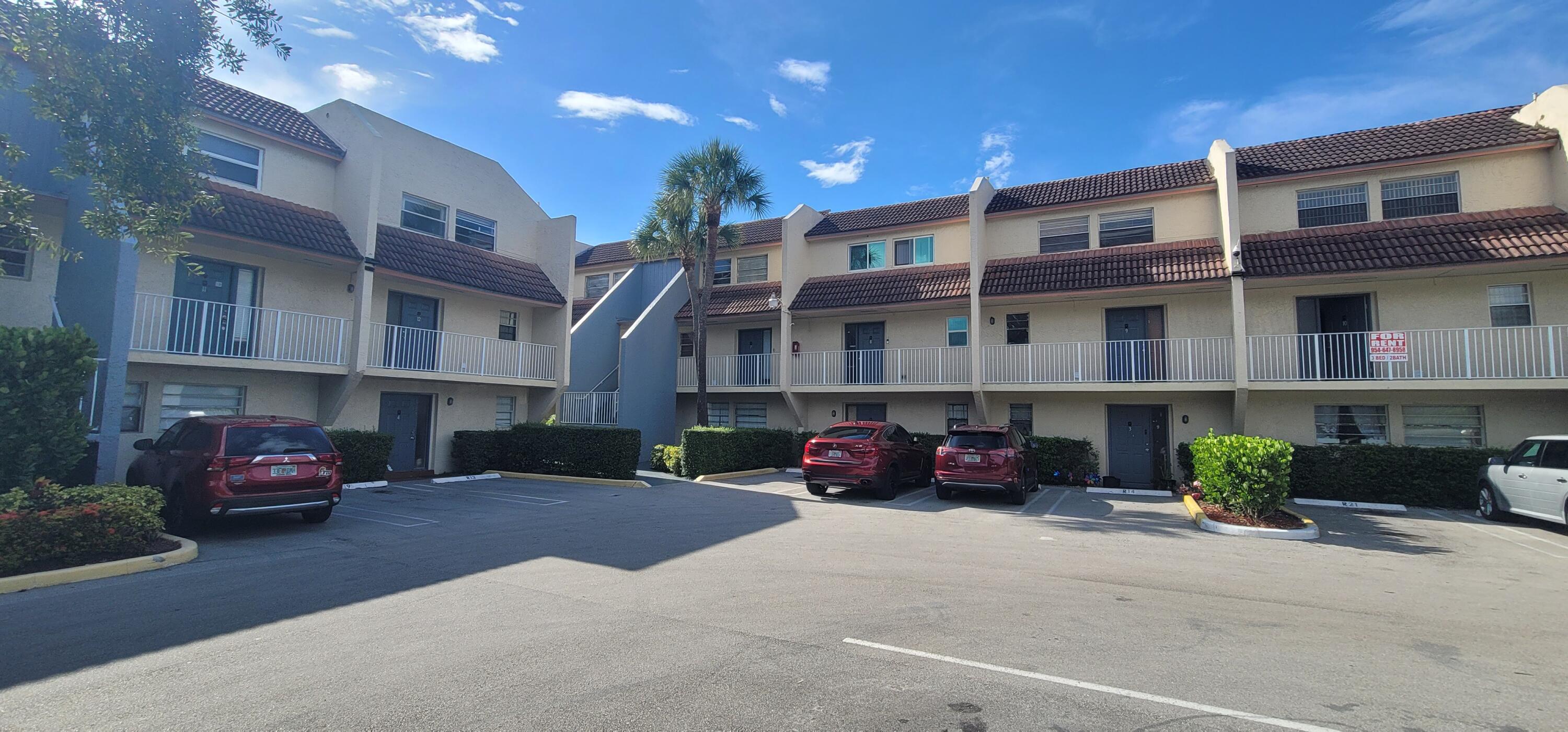 3760 NW 115th Way #8-2 - 3760 NW 115th Way #8-2, Coral Springs, FL 33065 Luxury Property | Jose Angel Pina