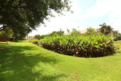 807 E Village Circle, Davie, FL 33325 - Photo 31