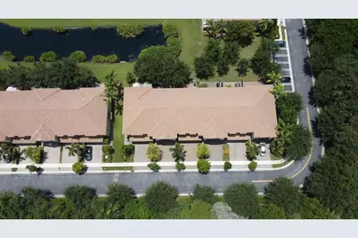 807 E Village Circle, Davie, FL 33325 - Photo 35
