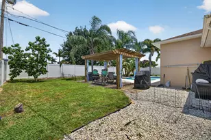 709 SW Jacoby Ave, Port Saint Lucie, FL 34953 - Photo 43