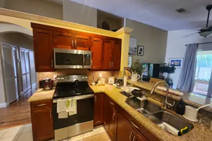10246 SW 16th Ct, Pembroke Pines, FL 33025 - Photo 13