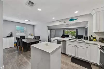 121 NE 55th Street, Oakland Park, FL 33334 - Photo 3