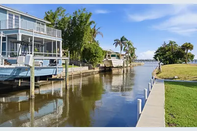 2534 SW Conch Cove Lane, Palm City, FL 34990 - Photo 35