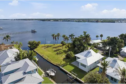 2534 SW Conch Cove Lane, Palm City, FL 34990 - Photo 15