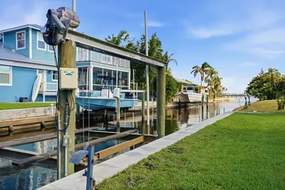 2534 SW Conch Cove Lane, Palm City, FL 34990 - Photo 13
