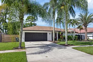 14248 Paddock Dr, Wellington, FL 33414 - Photo 29