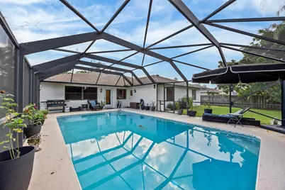 14248 Paddock Drive, Wellington, FL 33414 - Photo 25
