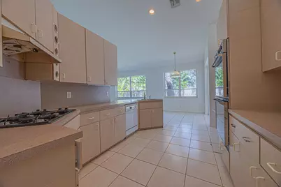 10206 Allamanda Boulevard, Palm Beach Gardens, FL 33410 - Photo 5