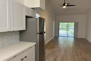 301 Olivewood Pl, Boca Raton, FL 33431 - Photo 5