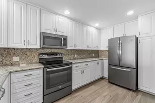4506 Illicium Dr, Palm Beach Gardens, FL 33418 - Photo 5