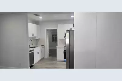 1101 NW 23rd Terrace, Fort Lauderdale, FL 33311 - Photo 15