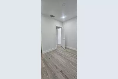 1101 NW 23rd Terrace, Fort Lauderdale, FL 33311 - Photo 9