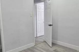 1101 NW 23rd Terrace, Fort Lauderdale, FL 33311 - Photo 9