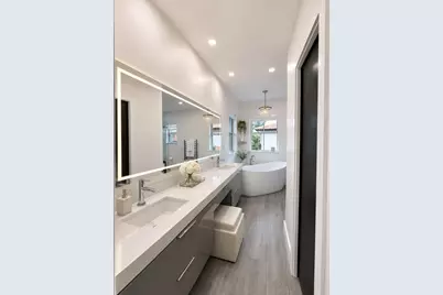 7952 NW 161st Terrace, Miami Lakes, FL 33016 - Photo 47
