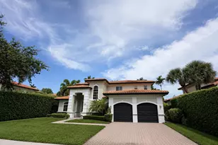 7952 NW 161st Terrace, Miami Lakes, FL 33016 - Photo 3