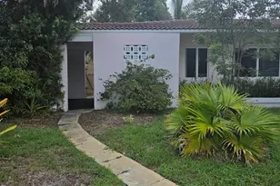 1152 Bayview Dr, Fort Lauderdale, FL 33304 - Photo 1
