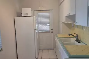 1152 Bayview Dr, Fort Lauderdale, FL 33304 - Photo 39