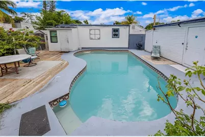 230 SW 14th Street, Dania Beach, FL 33004 - Photo 17