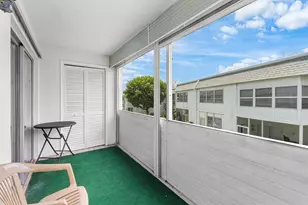 3160 Lake Osborne Dr, Lake Worth Beach, FL 33461 - Photo 15