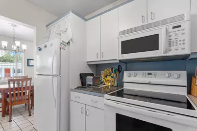 3160 Lake Osborne Drive #Bldg 6 Unit 206, Lake Worth Beach, FL 33461 - Photo 7
