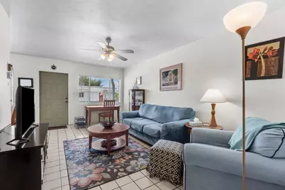 3160 Lake Osborne Drive #Bldg 6 Unit 206, Lake Worth Beach, FL 33461 - Photo 3