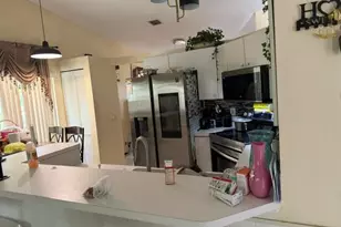 188 Caribe Ct, Greenacres, FL 33413 - Photo 9