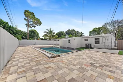 431 Ficus Tree Drive, Lantana, FL 33462 - Photo 27