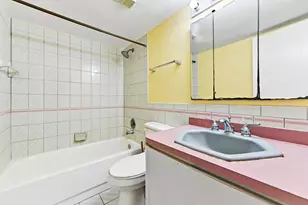 2820 Tennis Club Dr, West Palm Beach, FL 33417 - Photo 15