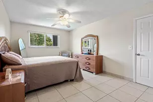 721 Lori Dr, Palm Springs, FL 33461 - Photo 15