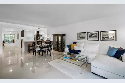 3930 Oaks Clubhouse Drive #401, Pompano Beach, FL 33069 - Photo 11