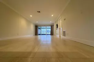 9638 NW 65th St, Tamarac, FL 33321 - Photo 7