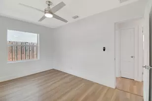 420 SW 13th St, Fort Lauderdale, FL 33315 - Photo 11