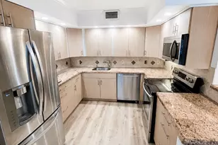 2035 Lincoln B, Boca Raton, FL 33434 - Photo 1