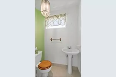 1705 NE 26th Avenue, Fort Lauderdale, FL 33305 - Photo 9