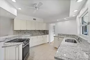 1705 NE 26th Ave, Fort Lauderdale, FL 33305 - Photo 3