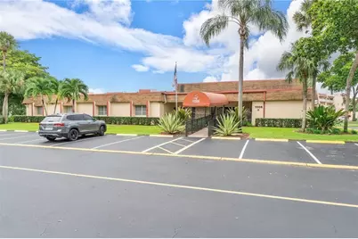 1010 Country Club Drive #108, Margate, FL 33063 - Photo 11