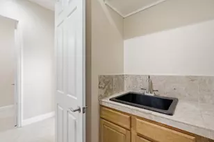 116 NW Summerville Ct, Port Saint Lucie, FL 34986 - Photo 41