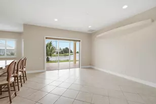 116 NW Summerville Ct, Port Saint Lucie, FL 34986 - Photo 19
