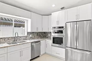 13513 NW 7th St, Plantation, FL 33325 - Photo 3