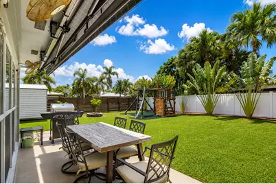 431 SE 5th Avenue, Pompano Beach, FL 33060 - Photo 11
