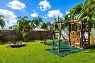 431 SE 5th Ave, Pompano Beach, FL 33060 - Photo 9