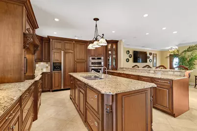2700 NE 23rd Street, Pompano Beach, FL 33062 - Photo 9