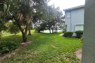 3189 Laurel Ridge Cir, Riviera Beach, FL 33404 - Photo 15