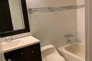 1021 Mockingbird Ln, Plantation, FL 33324 - Photo 9