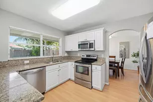 6261 NW 38th Dr, Coral Springs, FL 33067 - Photo 15